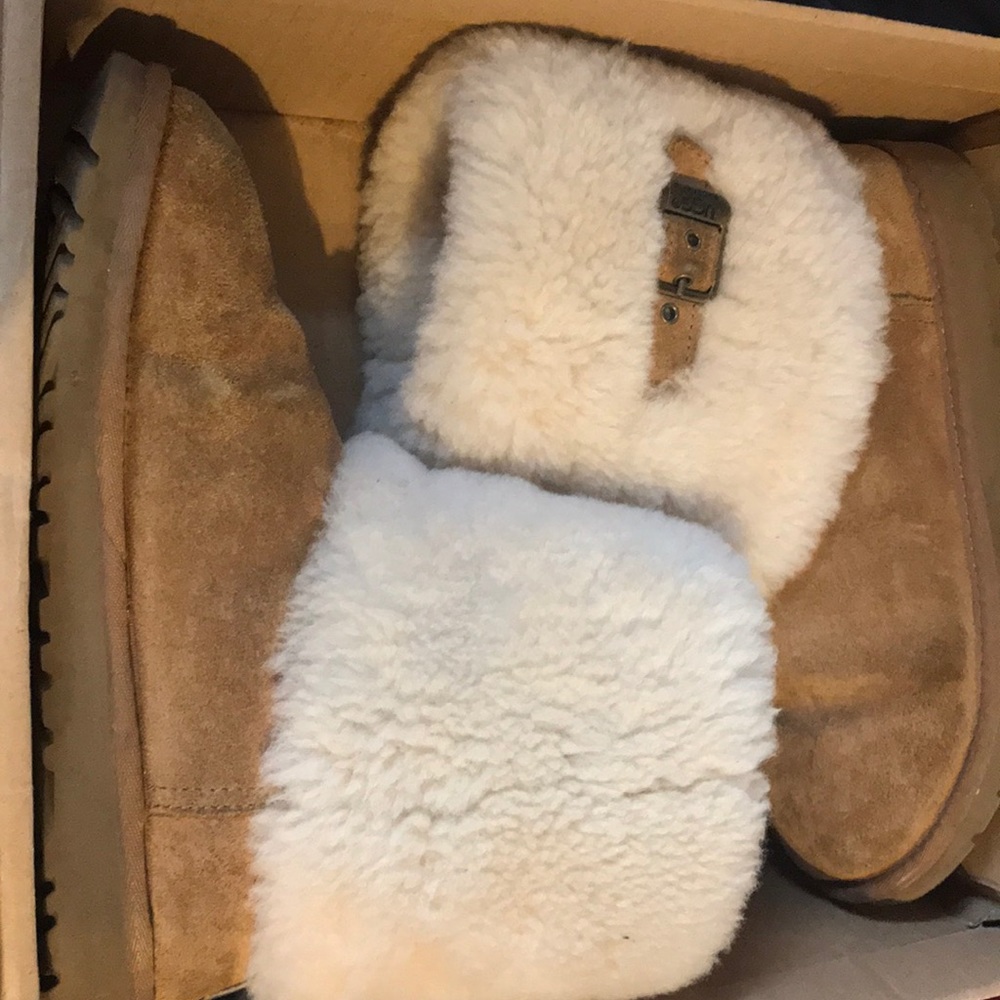 Authentic Tan Uggs